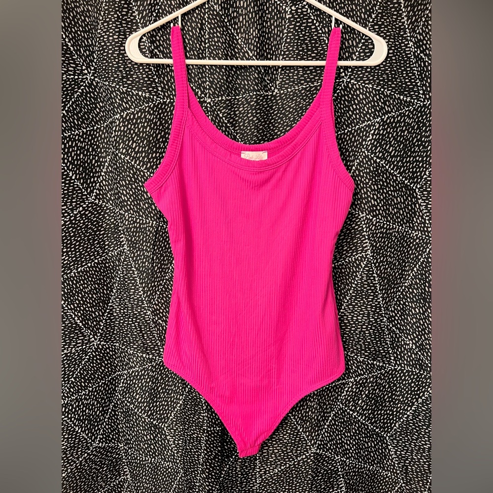 NWOT Pink Lily - Ribbed Scoop Neck Bodysuit